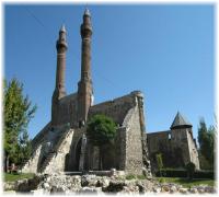 Çifte Minareli Medrese